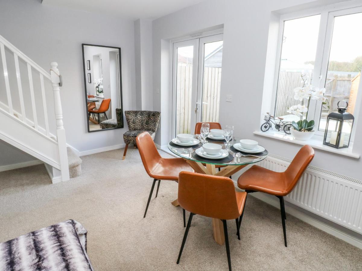 10 Belfrey Close Milford Haven Luaran gambar