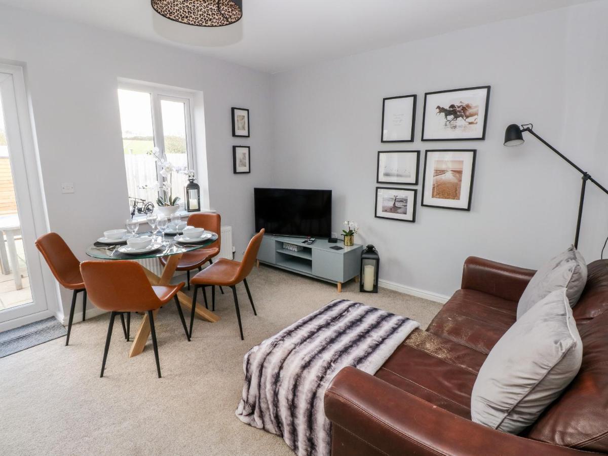10 Belfrey Close Milford Haven Luaran gambar